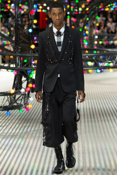 Look 7